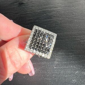 Faux Caviar Diamond Rhinestone Fashion Ring 6 White Black